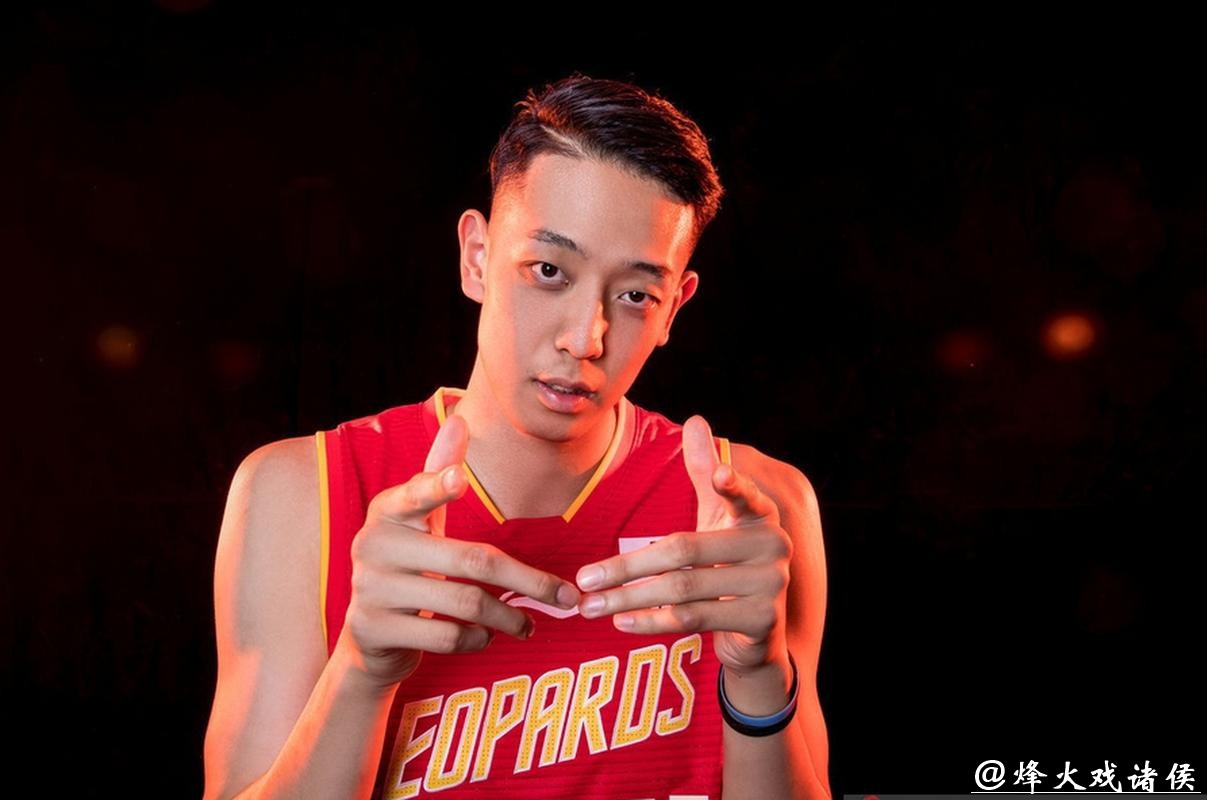 沈梓捷19+13状元12分 卢艺文26分深圳大胜上海 沈梓捷19+13状元12分 卢艺文26分深圳大胜上海